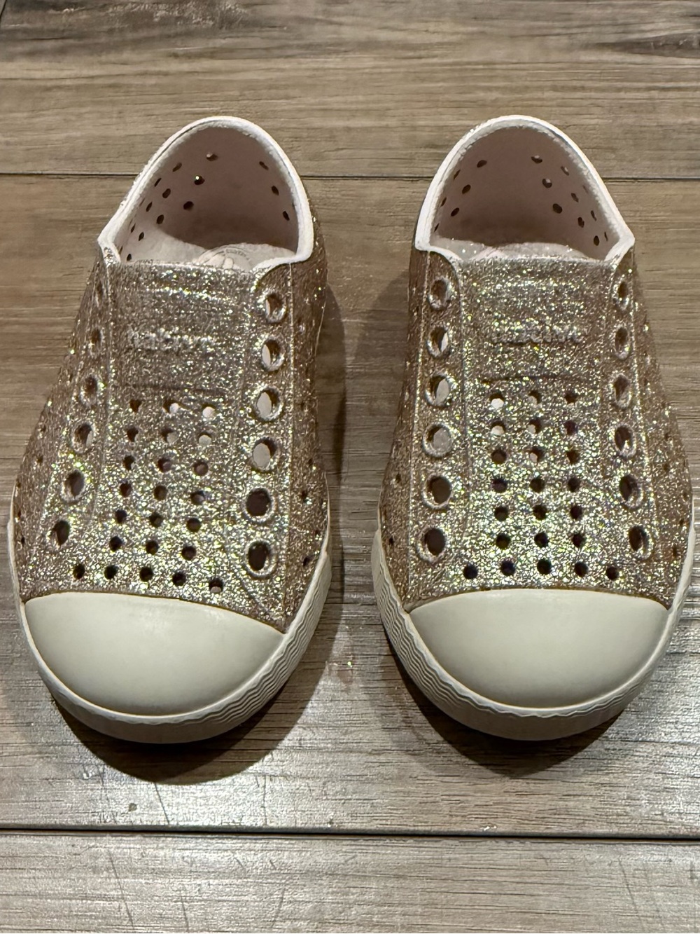 Native Shoes (Jefferson Bio-Bling) GOLD Glitter Toddler Girl Slip-Ons (C5)